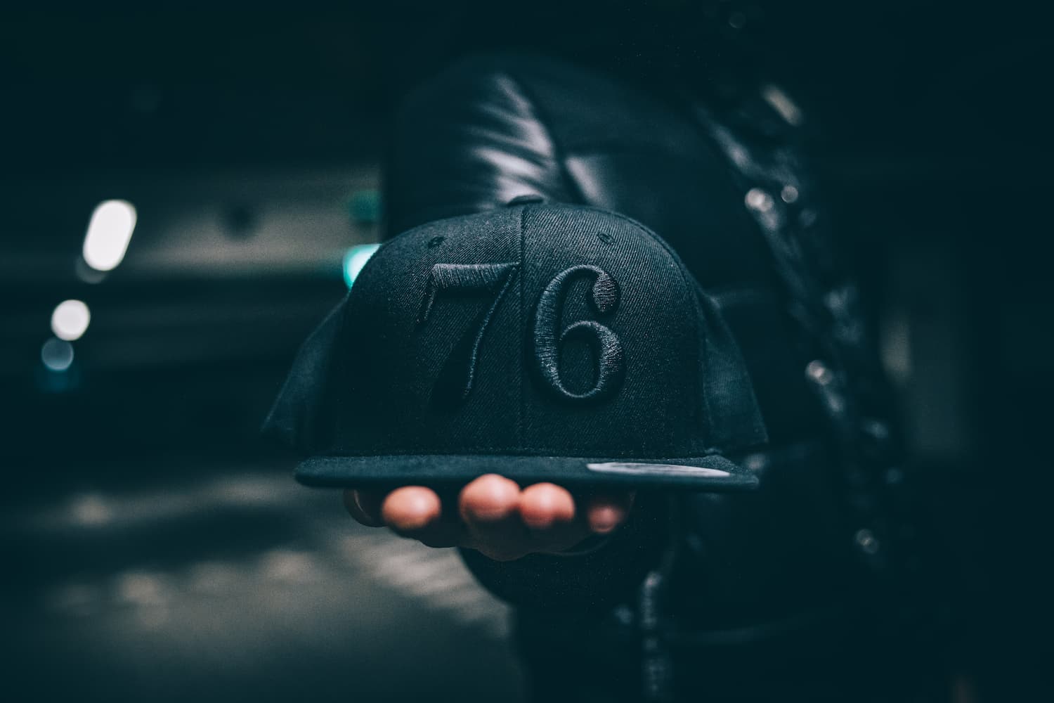 Snapback Cap - 76 schwarz